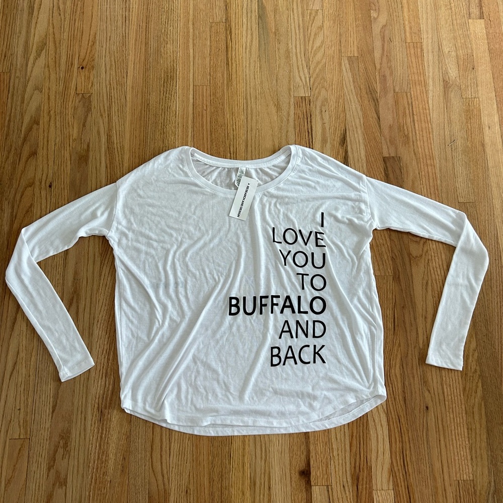 NWT I love you to buffalo and back super soft oversized long sleeve white tee